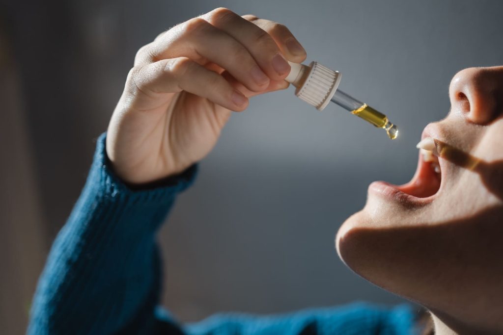 ההשפעות הרפואיות של CBD עשויות לסייע בהקלה על הסימפטומים של תהליך הגמילה